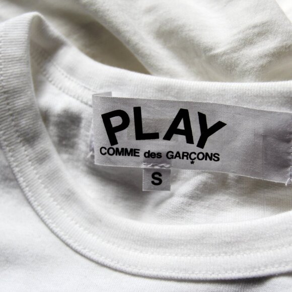 BNWT AW20 COMME DES GARCONS PLAY POLKA DOT 2HEART TSHIRT S - Picture 9 of 15